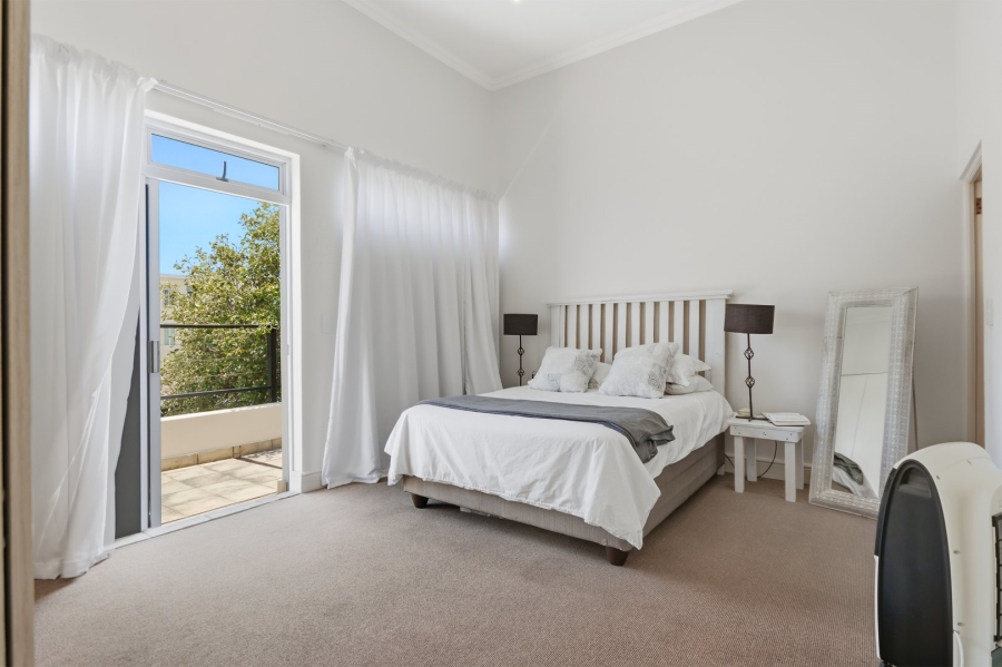 4 Bedroom Property for Sale in Harbour Island Western Cape